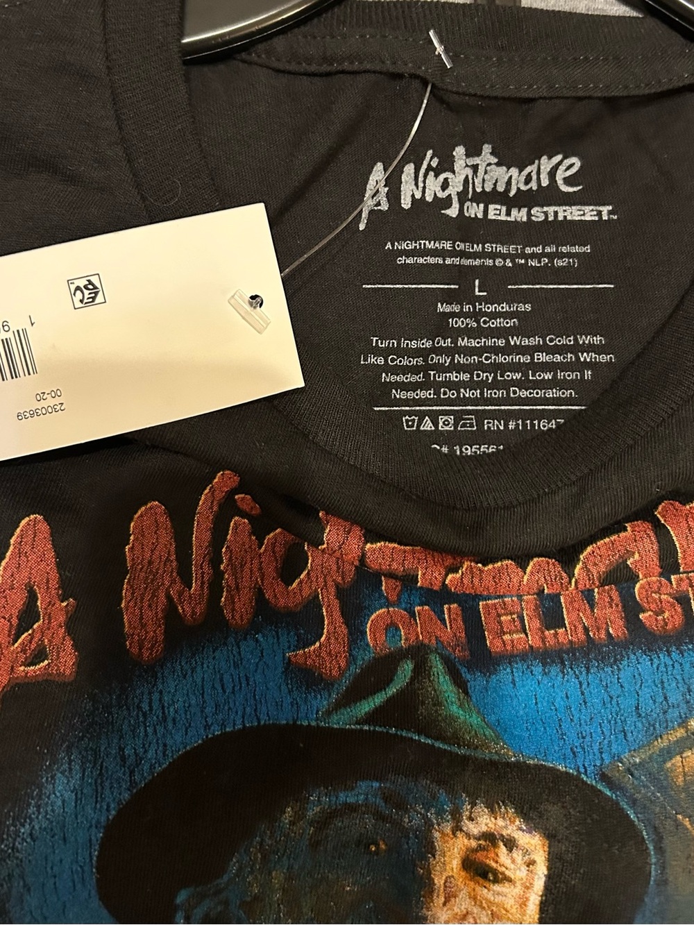 NWT A Nightmare on Elm Street Black Graphic Tee - Official Horror Movie Shirt L - Picture 5 of 6